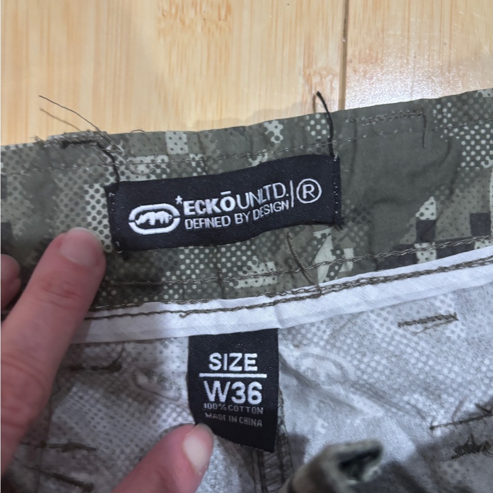Ecko Unlimited Cargo Shorts Bundle - Picture 2 of 3